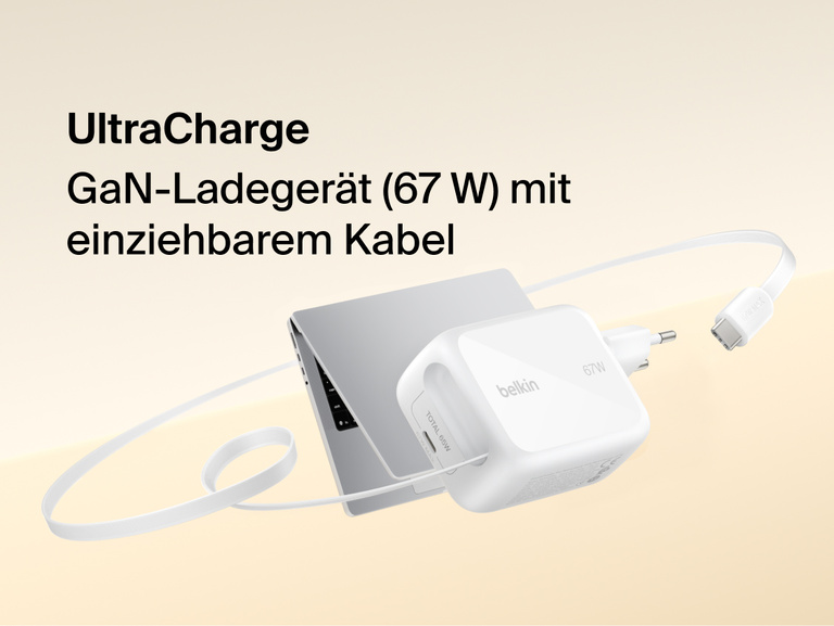 Belkin UltraCharge GaN-Ladeger&auml;t (67&nbsp;W) mit einziehbarem Kabel, das einen Laptop mit dem integrierten, einziehbaren USB-C-Kabel und dem kompakten Schnelllade-Netzteil f&uuml;r Laptops, Tablets und Smartphones aufl&auml;dt.
