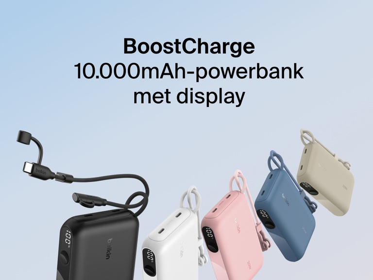 Afbeelding van de Belkin BoostCharge 10.000mAh-powerbank met display in vijf kleuren (zwart, wit, roze, blauw en beige) en vermelding van zijn geïntegreerde USB-C-kabel, LED-display met batterijniveau en compacte vormgeving om apparaten onderweg op te laden.
