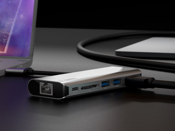 リモートワークに最適なUSB-Cアダプターとハブを選ぶには