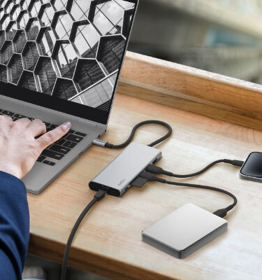 USB-C® 7-in-1マルチポートアダプター | Belkin JP