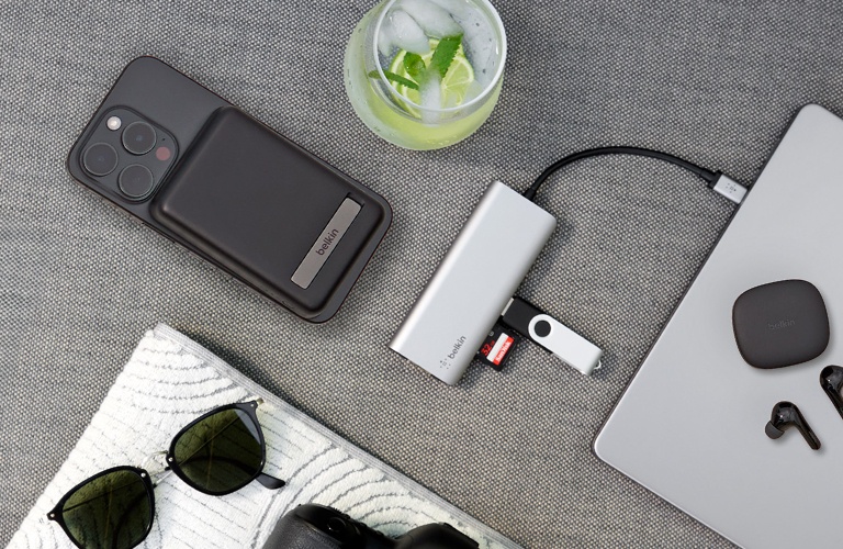 Take your work trip with travel accessories and confidence. Take your work trip with travel accessories and confidence.