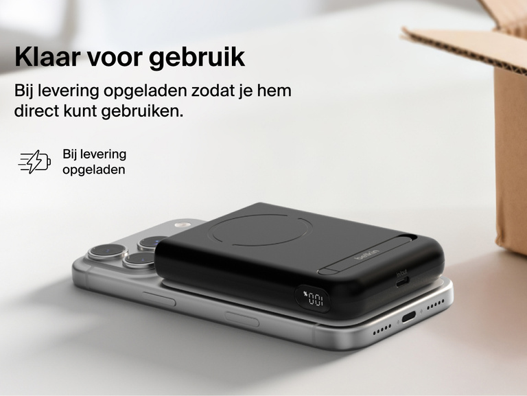 Belkin UltraCharge Pro Power Bank 10K with magnetic ring shown with SmartProtect safety features, illustrating internal components and protection against overcharging, overheating, overvoltage, and short circuits.