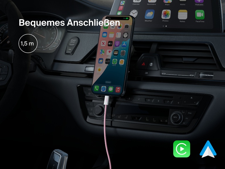 Eine Abbildung von einem Belkin BoostCharge USB-C-/USB-C-Kabel (60 W) in einem Auto. Dank seiner Länge von 1,5 m wird eine nahtlose Verbindung mit Apple CarPlay und Android Auto ermöglicht.