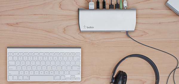 belkin thunderbolt dock on desk
