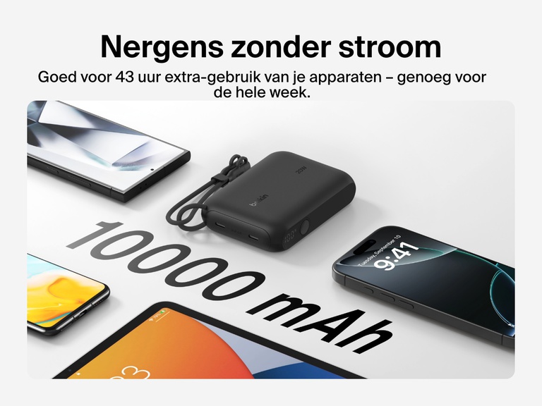 Afbeelding van de Belkin BoostCharge 10.000mAh-powerbank met display omringd door meerdere apparaten, om de capaciteit van 10.000 mAh en tot wel 43 uur extra batterijduur voor onderweg te benadrukken.