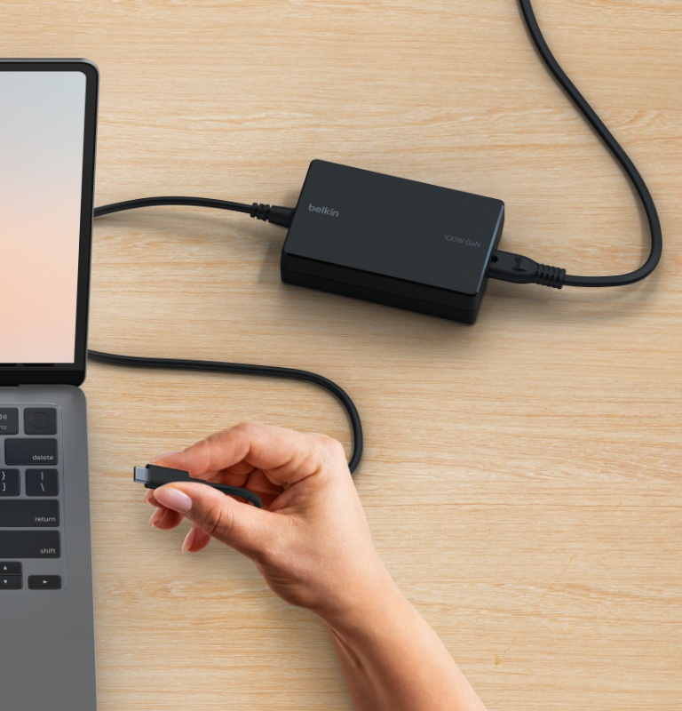 Adaptateur d'alimentation USB-C Core GaN 100 W à charge rapide pour consoles de jeu, MacBook, ordinateurs portables, PC et Chromebook | Belkin