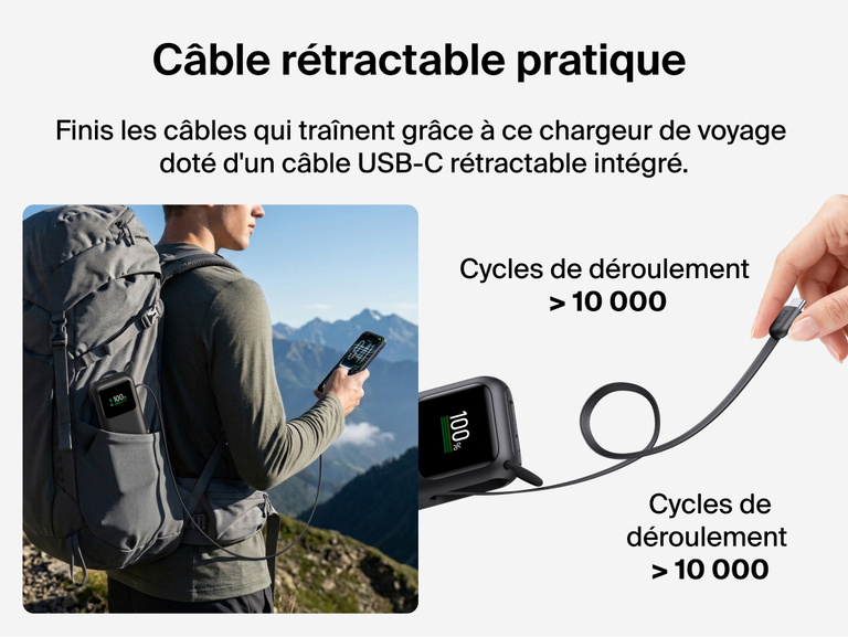 Image d'une batterie externe 11K UltraCharge avec c&acirc;ble r&eacute;tractable rang&eacute;e dans la poche d'un sac &agrave; dos pendant la recharge d'un t&eacute;l&eacute;phone lors d'une randonn&eacute;e. Elle est accompagn&eacute;e de son c&acirc;ble r&eacute;tractable con&ccedil;u pour r&eacute;sister &agrave; plus de 10&nbsp;000&nbsp;cycles de d&eacute;roulement.