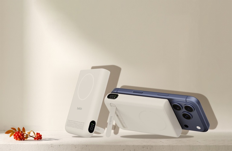 iPhone 18 accessories for charging and protection.