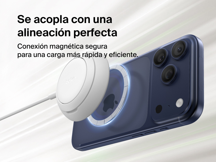 Se muestra como el cargador magn&eacute;tico con Qi2 de 25 W Belkin UltraCharge se acopla con firmeza y seguridad al reverso de un smartphone para proporcionar una carga magn&eacute;tica e inal&aacute;mbrica perfectamente alineada y eficiente.