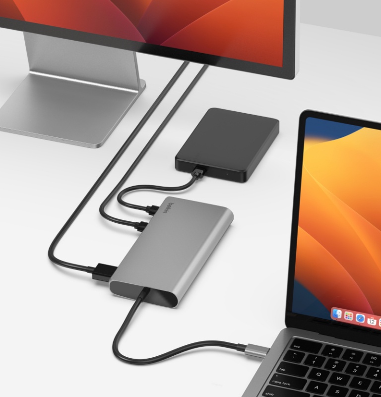Silicon Motion 기술이 적용된 이 듀얼 디스플레이 USB-C 허브를 사용하면 하나의 연결에서 포트를 8개까지 확장할 수 있습니다.