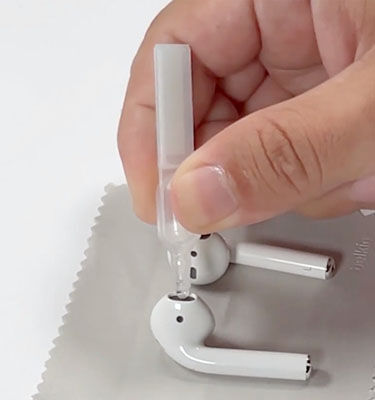 AirPods Pro と2 Belkin Cleaning Ket付き AirPods Cleaning Kit for AirPods 3, 4 and Pro 2 | Belkin US