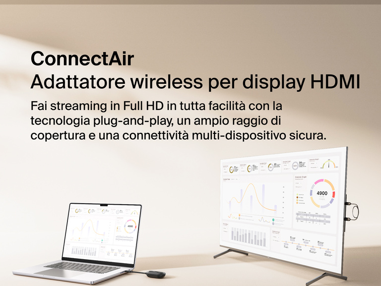 Immagine dell'adattatore wireless per display HDMI Belkin ConnectAir che trasmette lo schermo di un laptop su un monitor pi&ugrave; grande, offrendo agli utenti uno streaming plug-and-play in HD a lungo raggio.