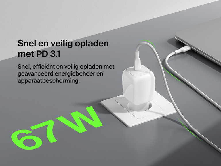 Afbeelding van een Belkin BoostCharge Pro 2-poorts USB-C GaN-wandlader van 67 W met PD 3.1-technologie die apparaten snel en veilig oplaadt dankzij geavanceerd energiebeheer.