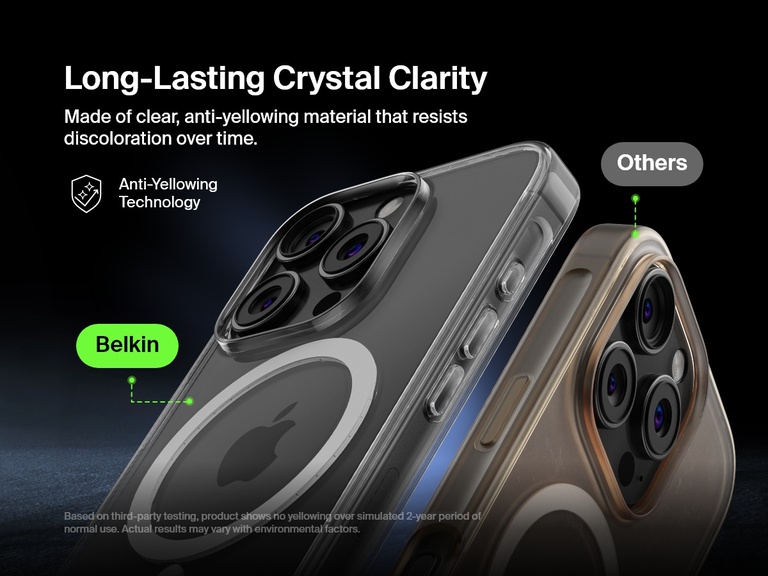 Belkin SheerForce™マグネット式iPhoneケースの黄ばみ防止テクノロジーを紹介する比較画像。Belkin製ケースは時間が経っても透明なままですが、競合社製品のケースは黄ばんで見えます。このテキストでは、長期間にわたる透明性と変色に対する耐性を強調し、長期間使用した後でもケースは洗練された透明なデザインを維持することを保証します。