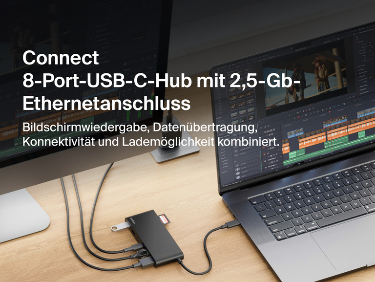 Belkin Connect 8-Port USB-C-Hub mit 2,5 Gb Ethernet Anschluss, der mit einem Laptop- und einem Desktop Monitor verbunden ist und eine Highspeed Datenübertragung sowie reibungsloses Laden von Geräten auf dem Schreibtisch ermöglicht.