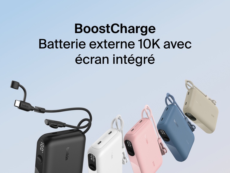 Image d'une batterie externe 10K Belkin BoostCharge avec écran intégré  en cinq couleurs : noir, blanc, rose, bleu et beige. Elle comporte un câble USB-C intégré, un écran LED affichant le pourcentage de batterie et un design compact pour l'emporter de partout.