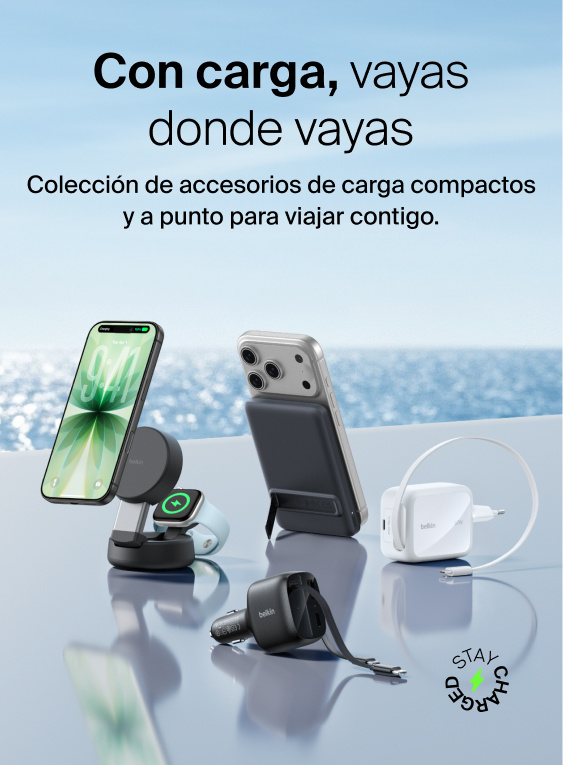 Mant&eacute;n tus dispositivos cargados all&iacute; donde vayas. Colecci&oacute;n de accesorios de viaje de Belkin: cargador para coche, soporte MagSafe 3 en 1 y bater&iacute;a externa magn&eacute;tica y cargador de pared compacto.
