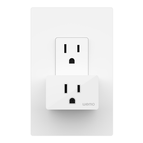 Smart Plug with Thread