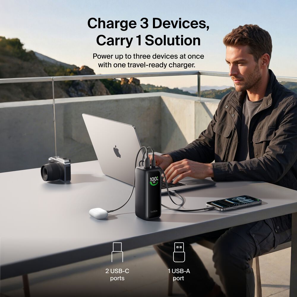 Power Bank 22K with Retractable Cable, Black, hi-res