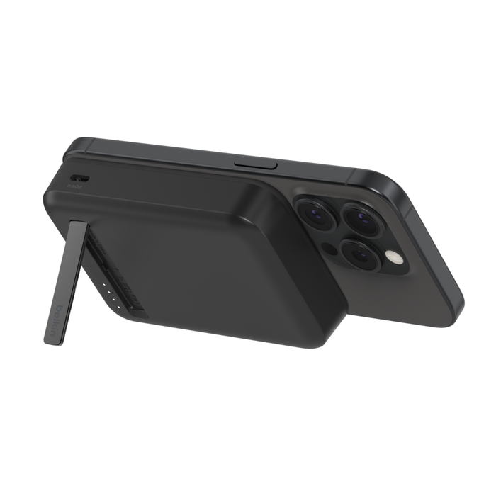 BoostCharge Pro Wireless Power Bank 5K/8K/10K charge to go,  MagSafe-compatible | Belkin US