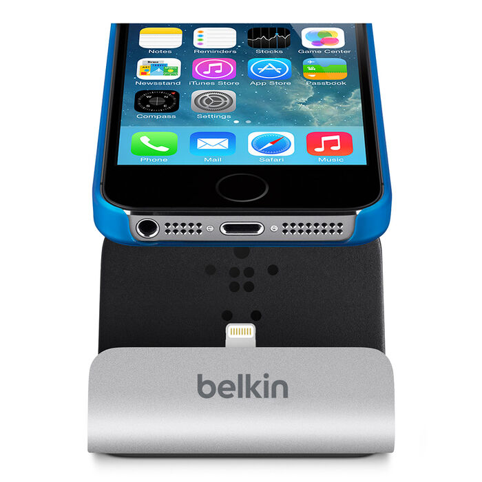 Express Dock for iPad with built-in 4-foot USB cable, , hi-res