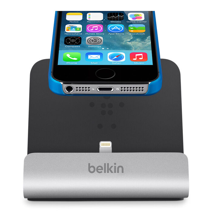 Express Dock for iPad with built-in 4-foot USB cable, , hi-res