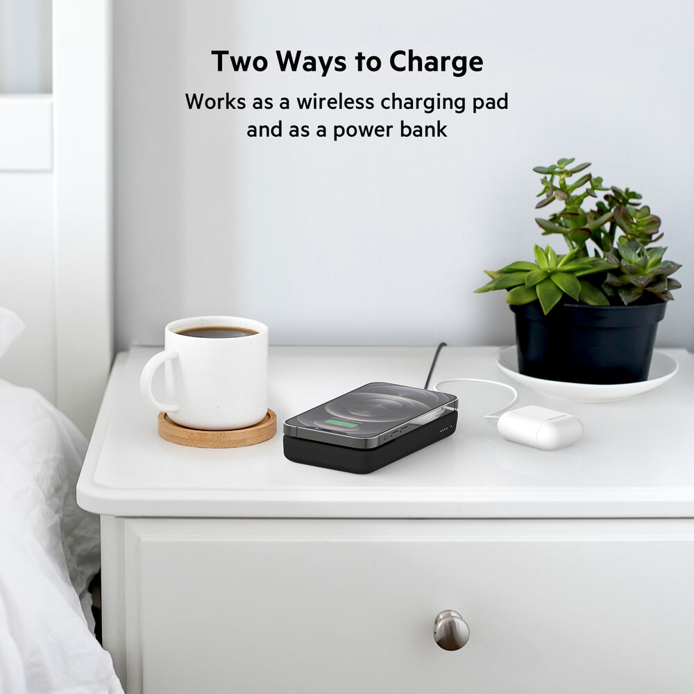 Magnetic Portable Wireless Charger 10K, Black, hi-res