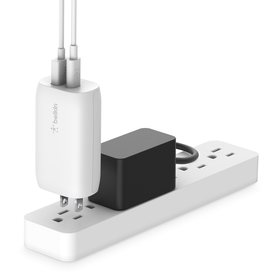 30 瓦USB-C PD + USB-A 壁式充电器 + USB-C 转 Lightning 线缆, 白色的, hi-res
