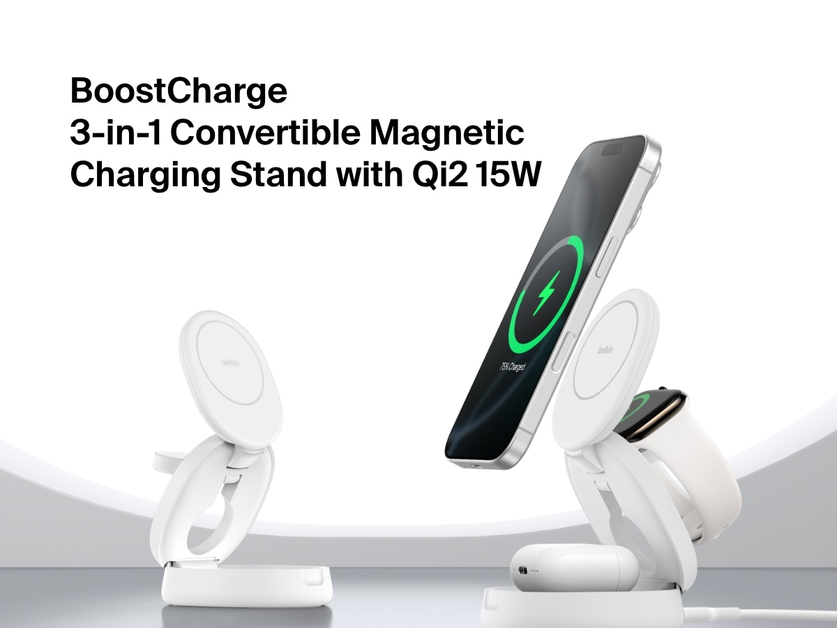 Belkin BoostCharge Qi2 3-in-1 Compact Magnetic Charging Stand。Qi2 15Wワイヤレス急速充電でiPhone、Apple Watch、AirPodsを充電しています。