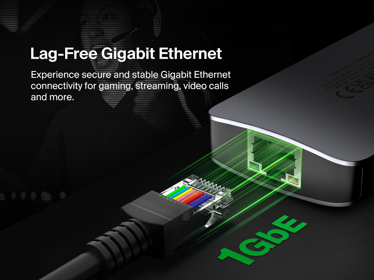 Belkin Connect USB-C 6-in-1 Multiport Hub(Belkin Connect USB-C 6-in-1 멀티포트 허브)는 기가비트 이더넷 포트에 연결된 이더넷 케이블과 함께 표시되어 게임, 스트리밍, 화상 통화를 위한 안전하고 안정적인 1GbE 연결을 강조합니다.