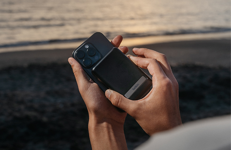 Magnetic Wireless Power Bank 5K + Stand