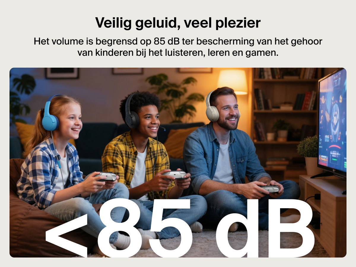 Kinderen dragen de Belkin Gaming Inspire bedrade headset voor kinderen voor de Nintendo Switch&nbsp;2 terwijl ze samen gamen, met tekst die de veilige volumebegrenzing op 85&nbsp;dB benadrukt ter bescherming van gevoelige oren.