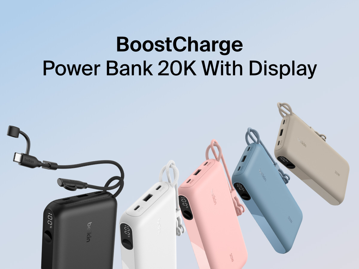Belkin BoostCharge 디스플레이 탑재 보조 배터리 20K의 검정, 흰색, 분홍색, 파란색, 모래색 색상과, 듀얼 포트, 내장 USB-C 케이블, 배터리 수준 모니터링용 LED 디스플레이가 강조된 모습.
