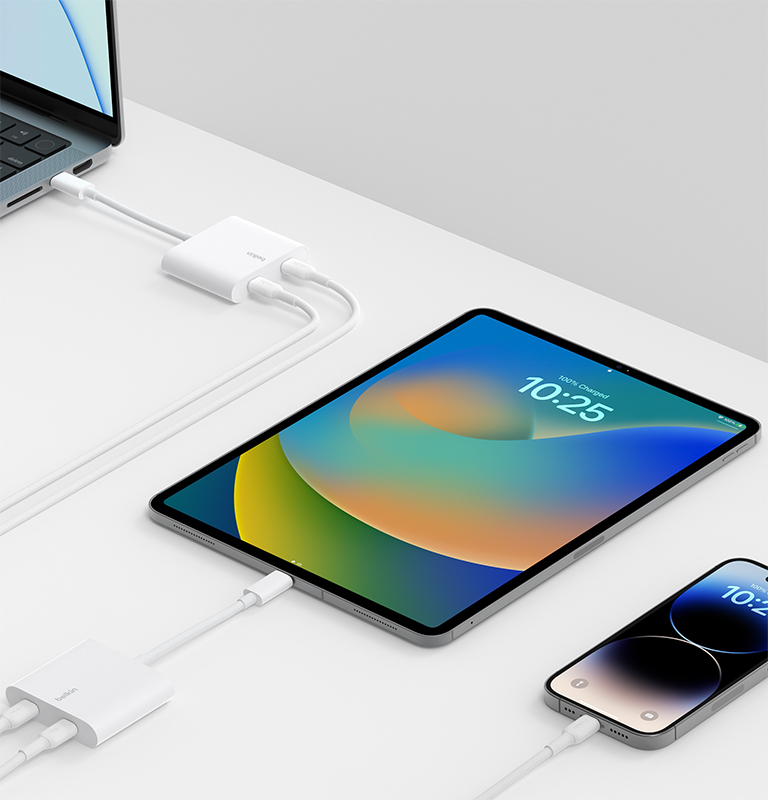 Belkin Connect USB-C&trade;/2-poorts USB-C-adapter, hub-dongle met 2 USB-C 3.2 Gen2-poorten en 100 W PD met max. 10&nbsp;Gbps High Speed gegevensoverdracht voor MacBook, iPad, Chromebook, PC en meer - Wit | Belkin