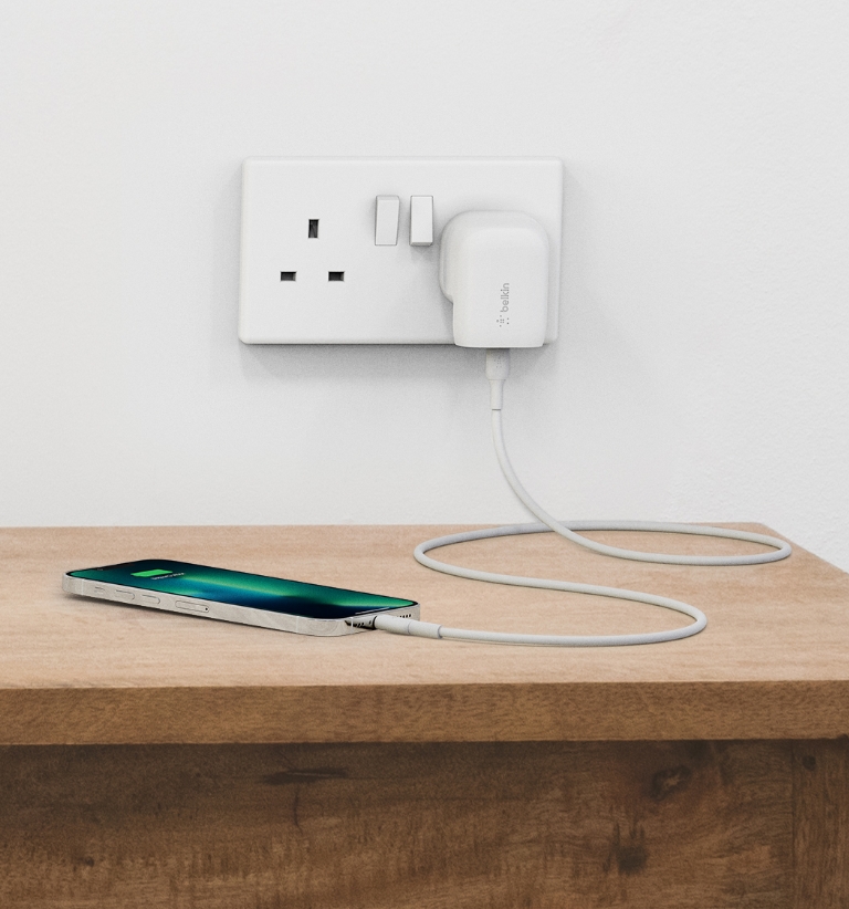 USB-C Wall Charger - Dynamic, Fast, Compact Design