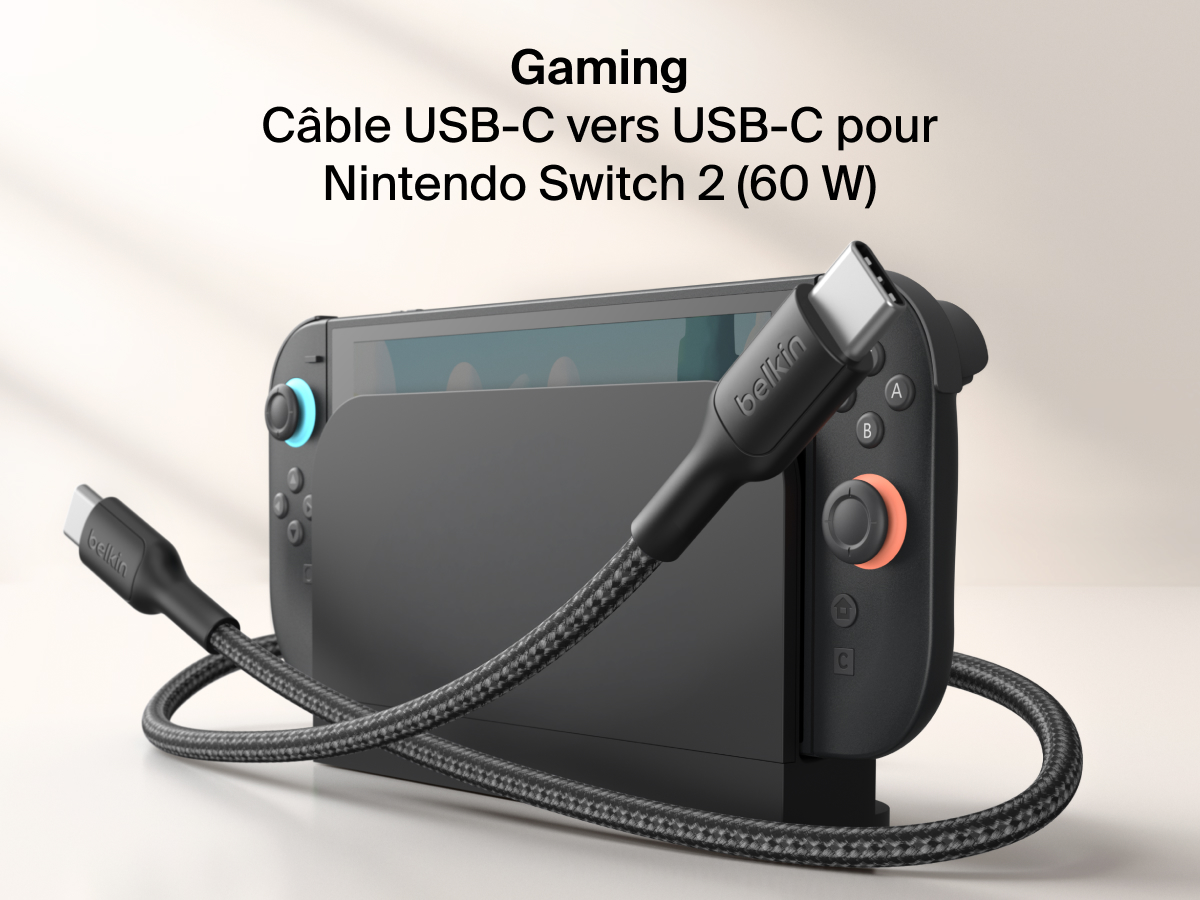 Image du c&acirc;ble USB-C vers USB-C Belkin Gaming (60&nbsp;W) branch&eacute; sur une Nintendo&nbsp;Switch&nbsp;2 montrant sa capacit&eacute; &agrave; recharger rapidement, son design durable et sa gaine tress&eacute;e.