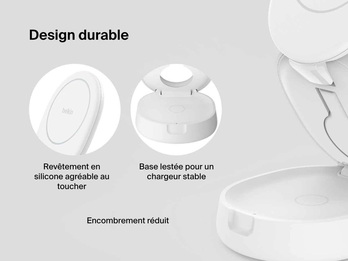 Image d'un socle de recharge 3-en-1 aimant&eacute; et compacte Belkin BoostCharge mettant en avant son rev&ecirc;tement en silicone agr&eacute;able au toucher, sa base lest&eacute;e et son design fin et pliable.