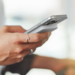 How to Maximize Your iPhone 16 Battery Life: Charging & Settings Tips